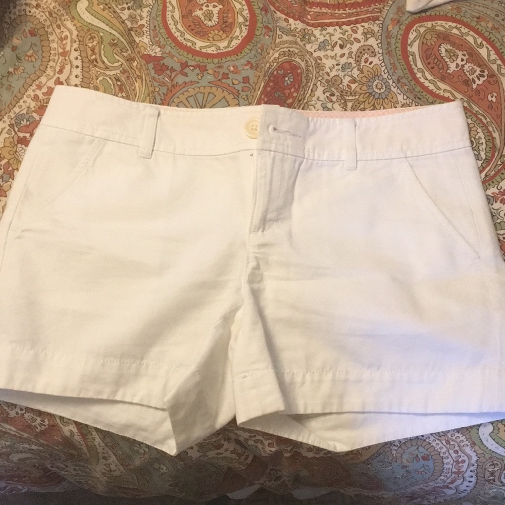 Lilly Pulitzer Shorts - Size 8 - White